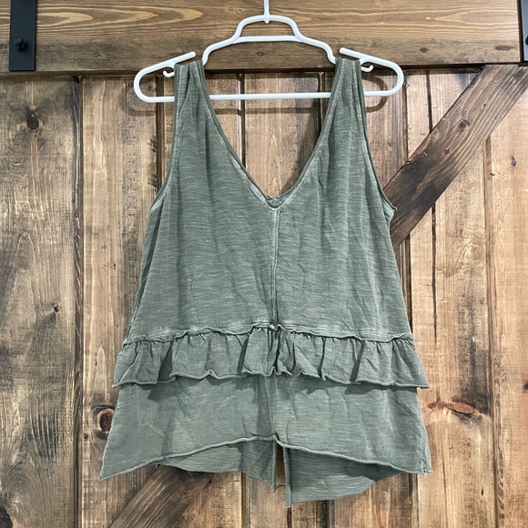 WilliamRast women’s tank top size large. - Picture 2 of 4